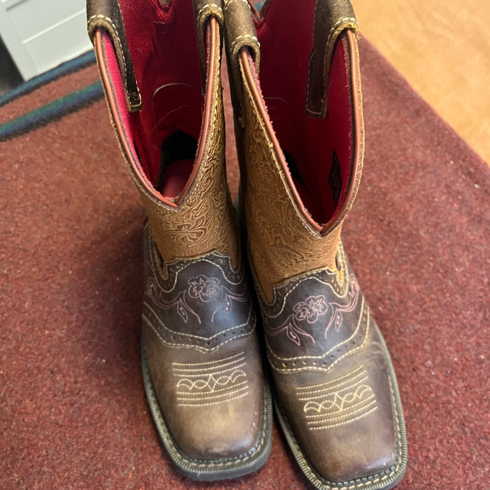 Justin cowboy boots